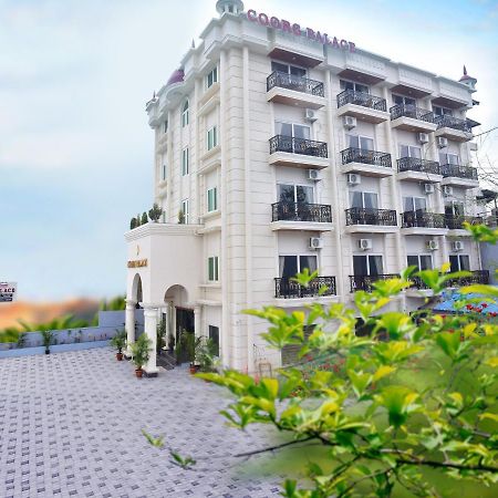Hotel Coorg Palace 마디케리 외부 사진