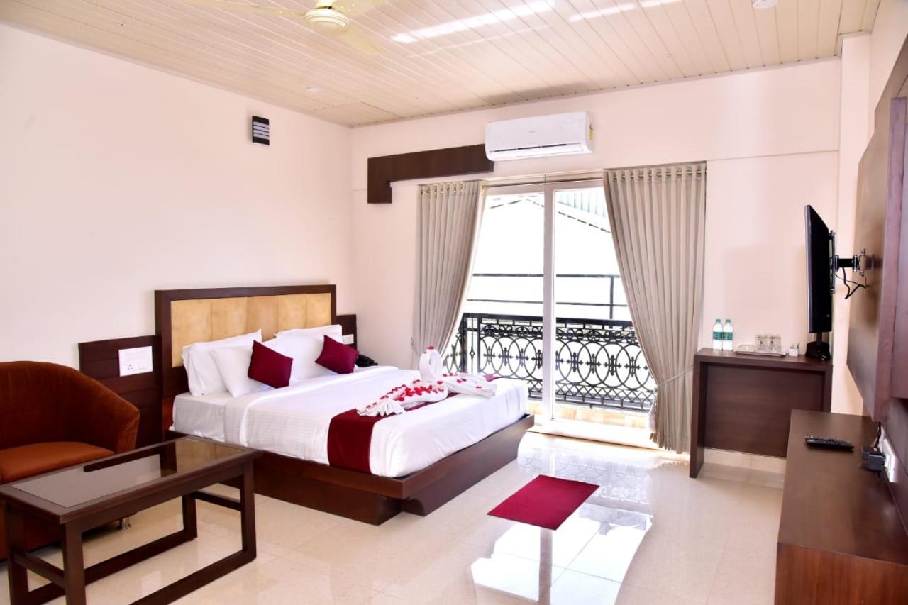 Hotel Coorg Palace 마디케리 외부 사진